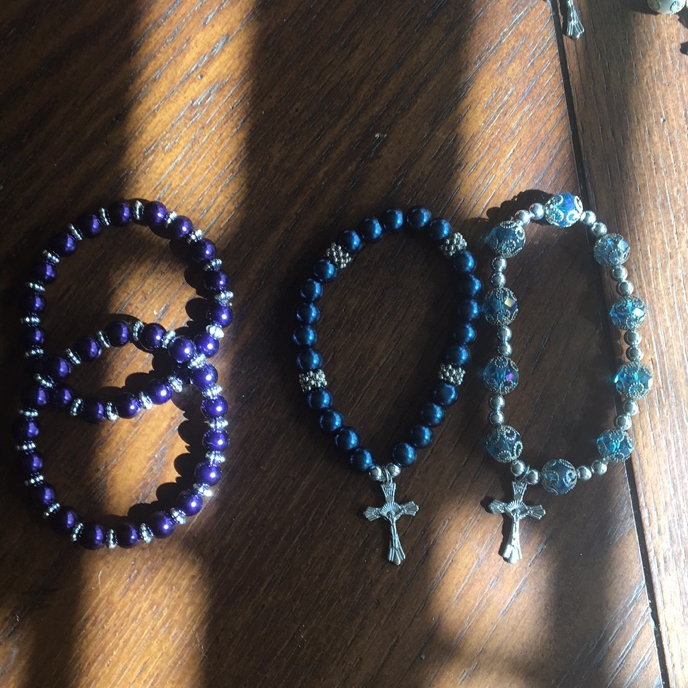 Beaded bracelets - Picture 2 of 7